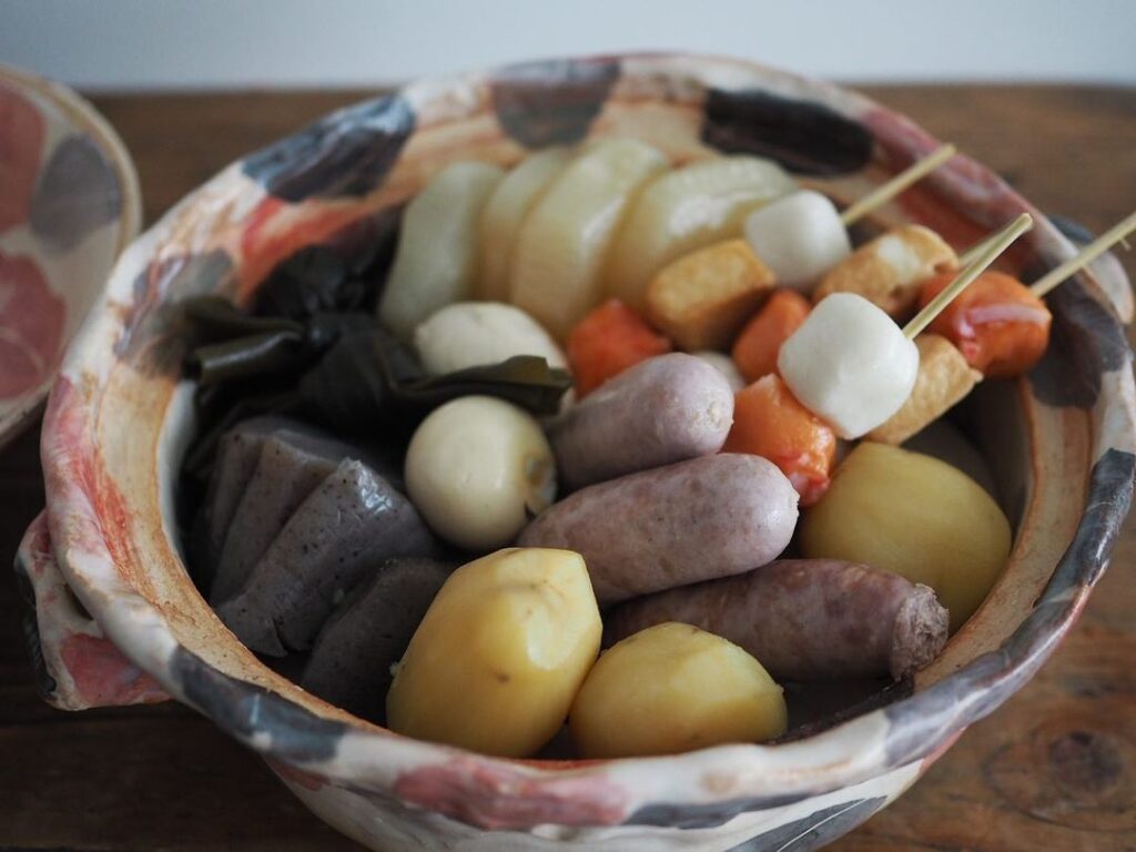 Oden, Japanese pot-au-feu in claypot, recipe　シンガポール おでん レシピ