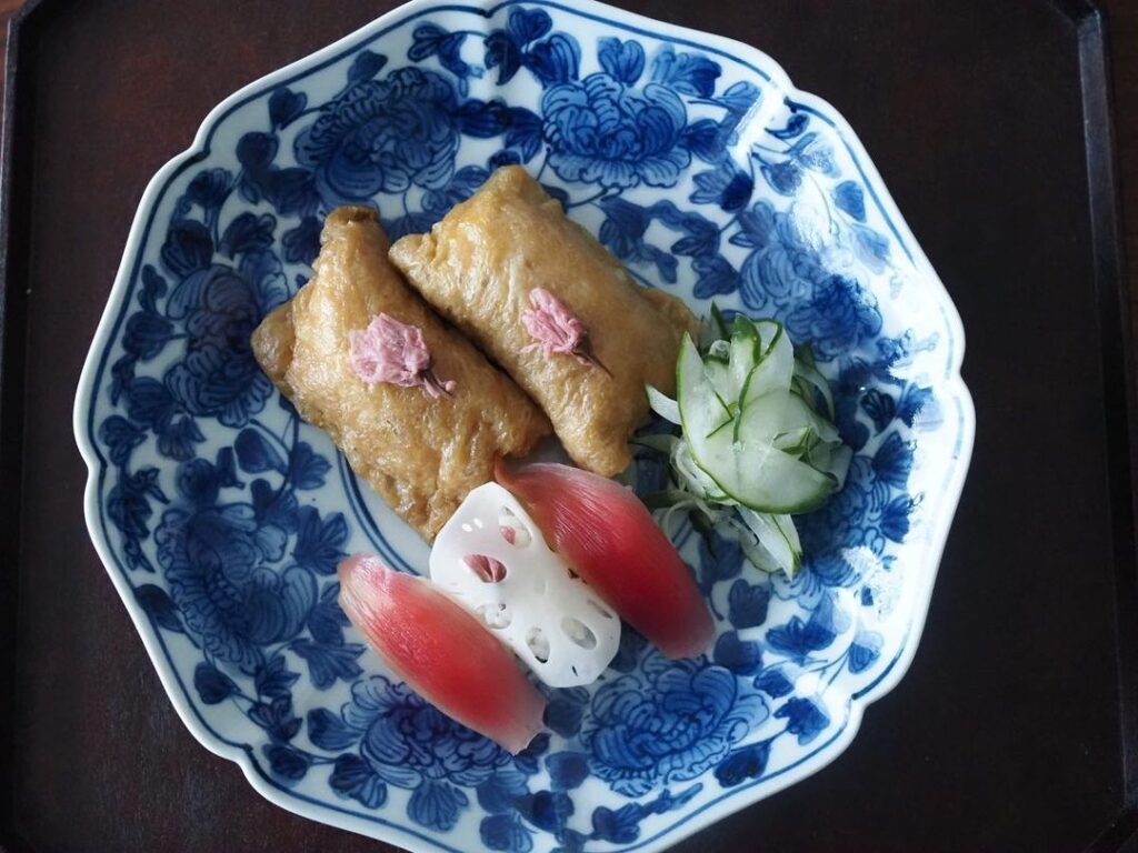 Inari-sushi/zushi - Vegan sushi✨/お稲荷さん myoga 茗荷