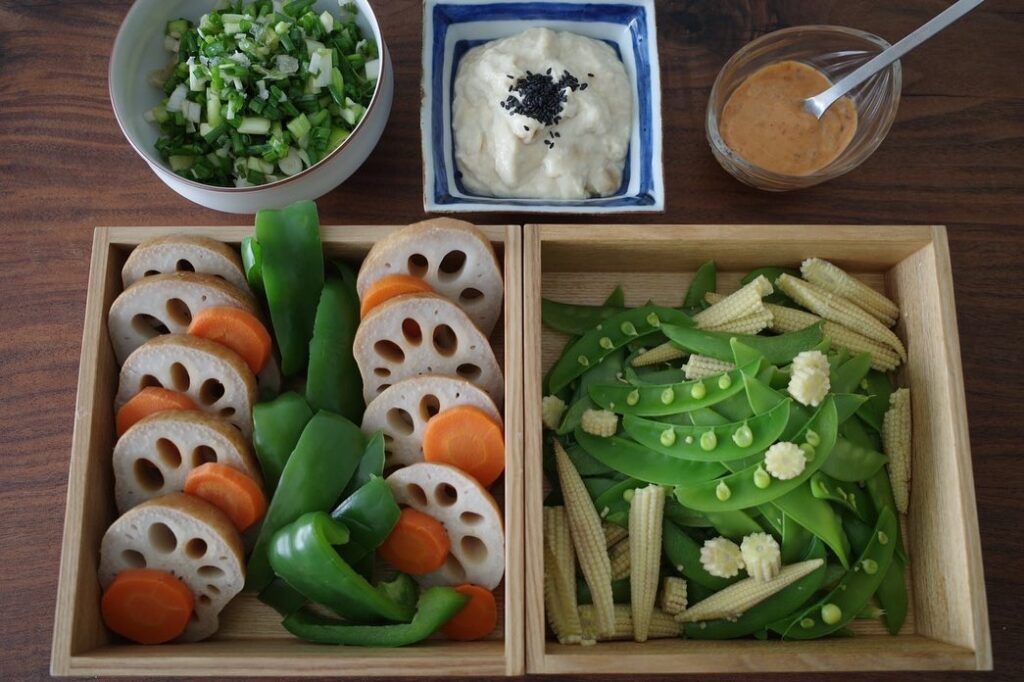 FRIDGE CLEANOUT! Steamed Veggies with Creamy Tofu Dip/ 冷蔵庫のお掃除レシピ、豆腐ディップetc