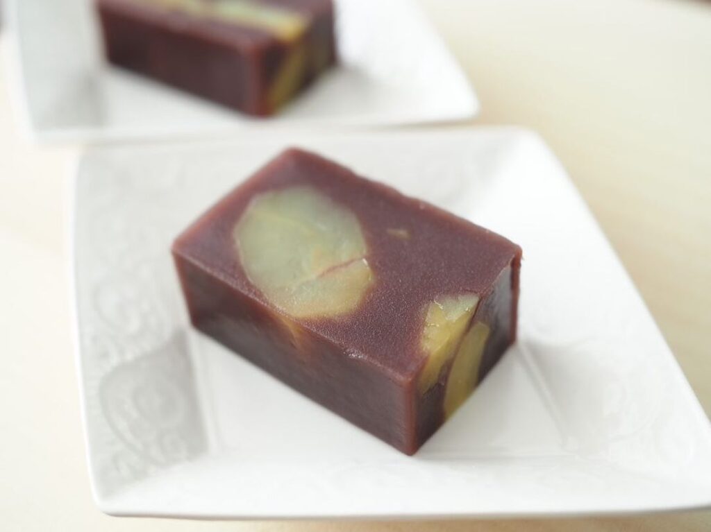 Toraya “Kuri Mushi Yokan” Seasonal Chestnut Wagashi/ とらやさん 季節の栗蒸羊羹