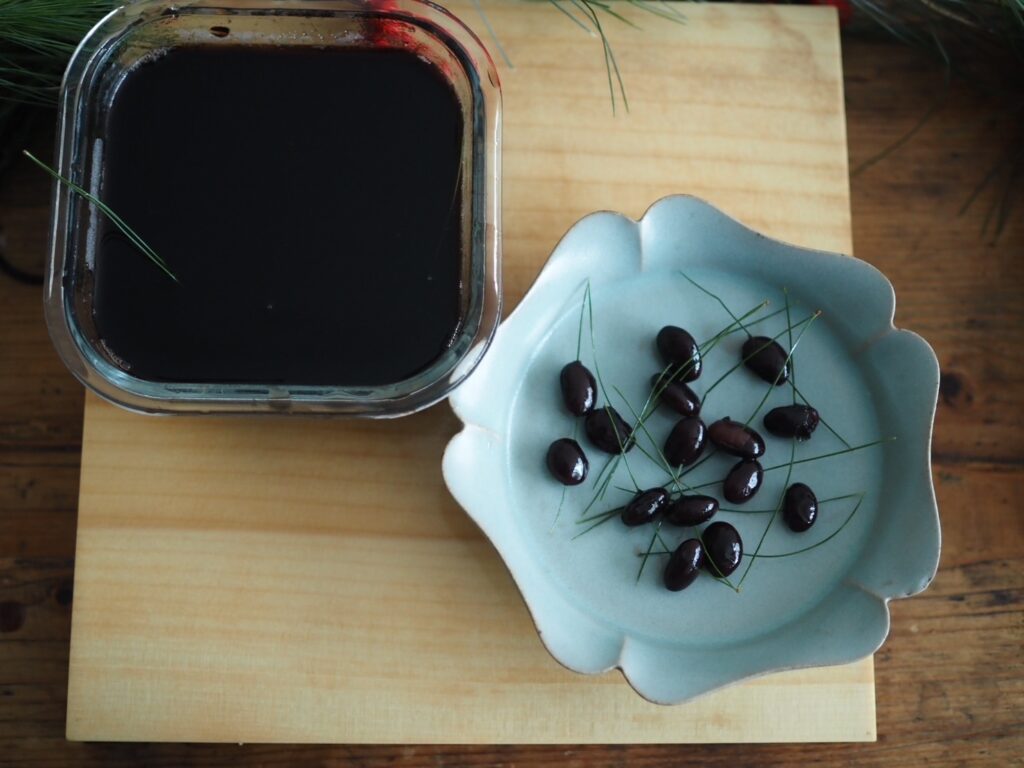 Osechi cooking 2023 ⑦ “Kuro Mame (black soy beans)” / 手作り、つややか黒豆