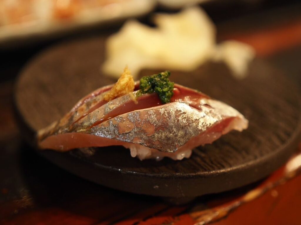 Enjoying Omakase Edomae Sushi by the counter / カウンターでOMAKASE江戸前寿司