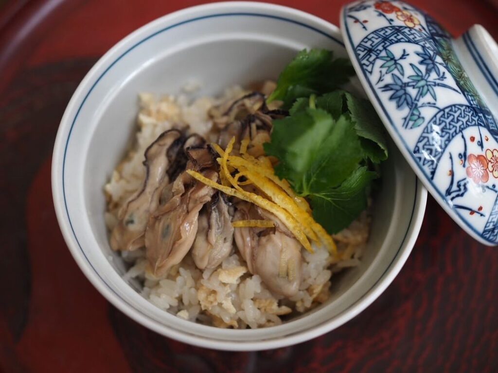 oyster takikomi gohan 牡蠣飯