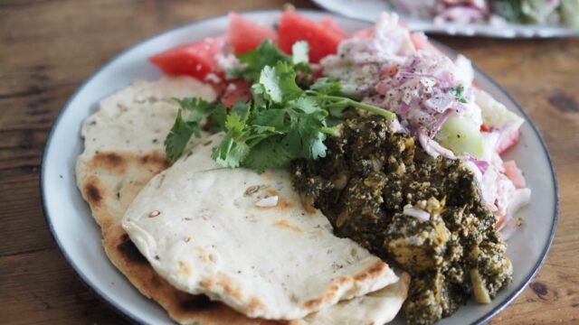 Homemade Naan & Spinach Saag Panner Curry / インド旅行を振り返るクッキング