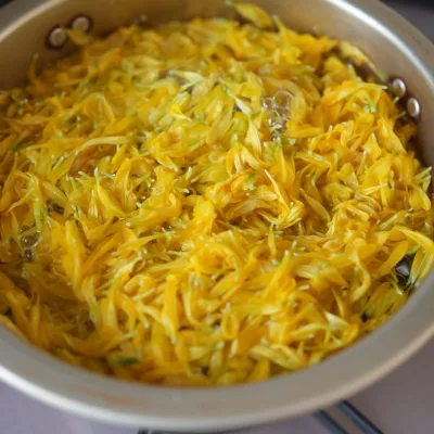 Chrysanthemum pickles