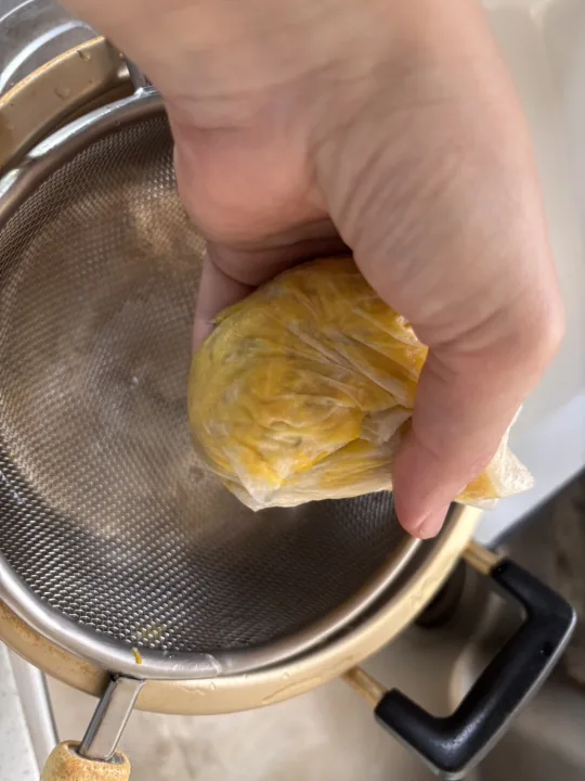 Chrysanthemum pickles