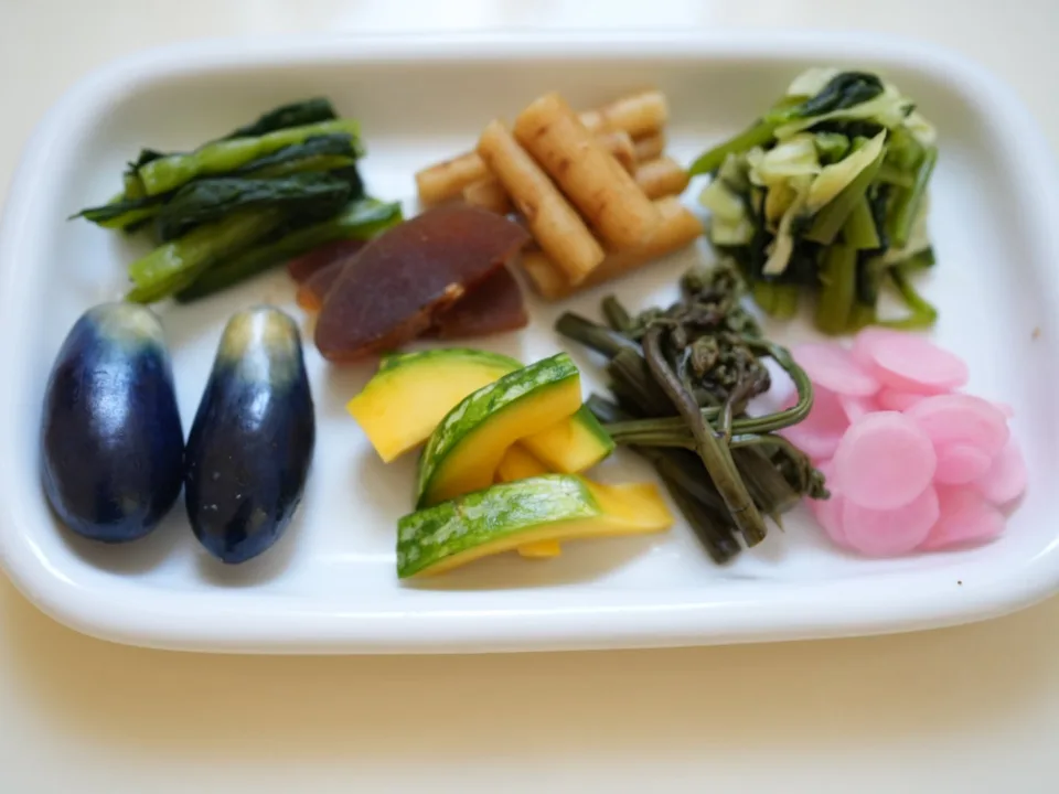 Tsukemono breakfast